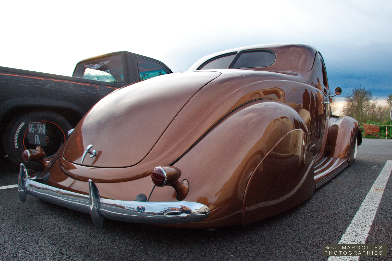 Ford Deluxe coupe_04.jpg
